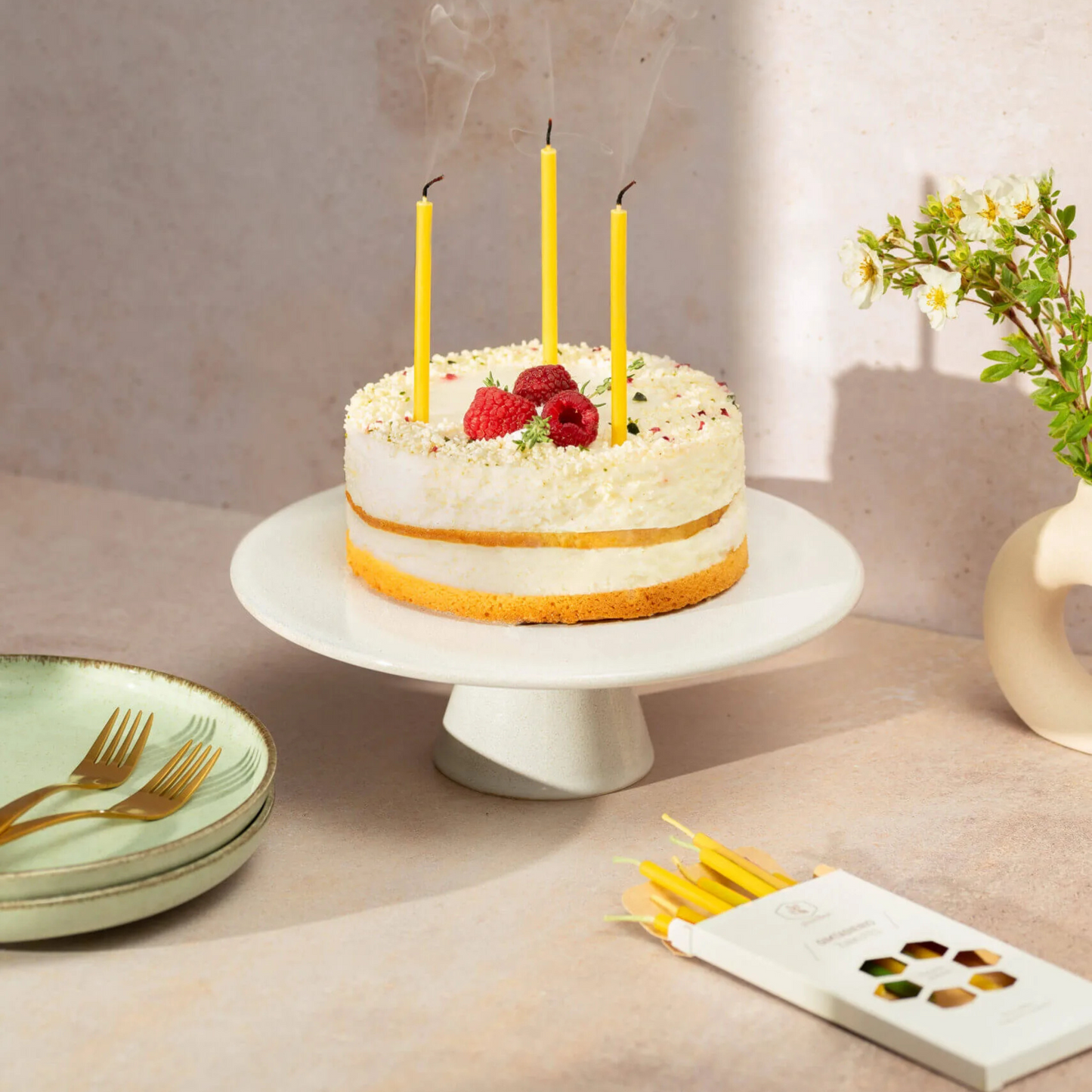Birthday candles (natural)
